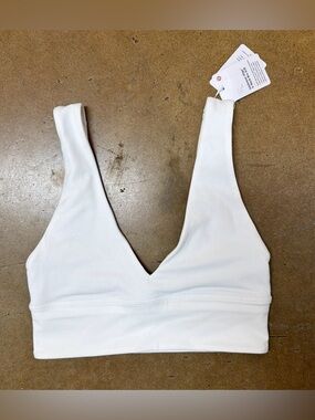 Lululemon Sports Bra Women's 4 White Align Bra V-Neck Athletic NWT